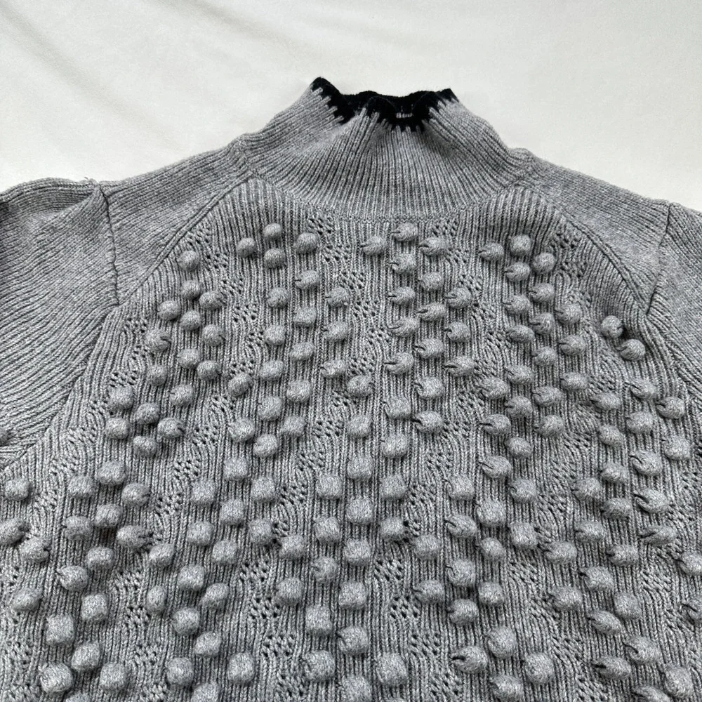 BCBGMAXAZRIA Mock Neck Bobble Knit Sweater Merino Wool Grey Size‎ Large